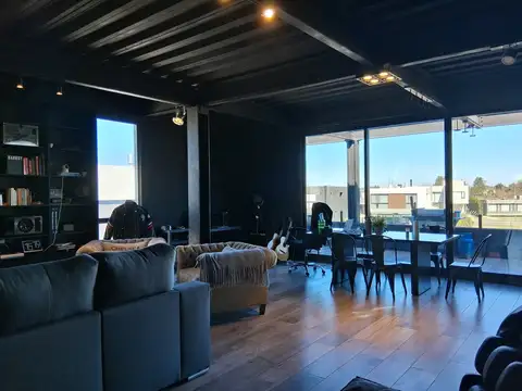 Casa en Alquiler en Villanueva, USD 5.000