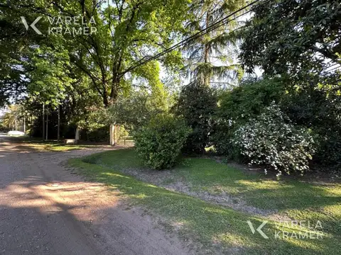 Terreno en Venta en Barrio Parque Pero, USD 98.000