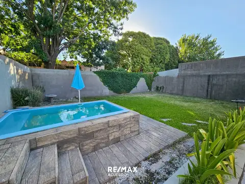 Casa en Venta con 1 cochera