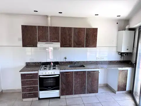 Departamento 3 ambientes con 2 baños