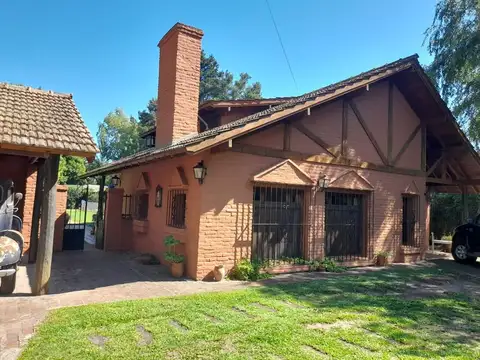Muy linda casa  en venta, bella vista