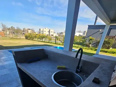 Casa en Venta al Suroeste