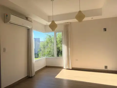 Casa en Venta en Yerba Buena, USD 345.000