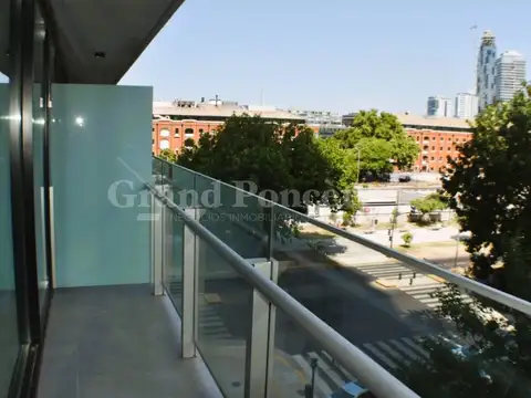 Monoambiente con Balcón