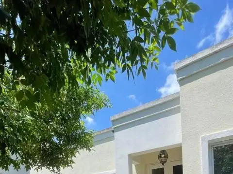 Hermosa Casa En Alquiler En Santa Guadalupe Pilar del Este