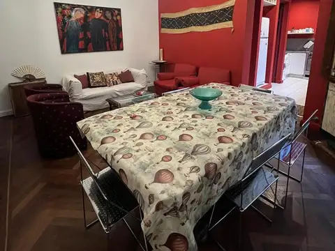 Tacuari al 300 1° entre Belgrano Av. y Tacuari
