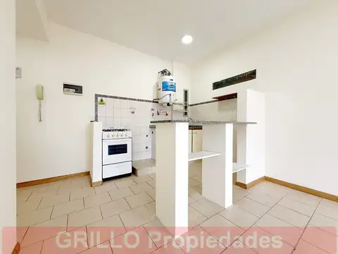 Departamento en Alquiler en Parque Avellaneda, $ 470.000