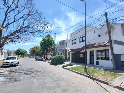 Toribio Ortiz 100, Piso 0