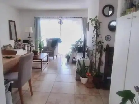 Departamento en venta - 2 Dormitorios 1 Baño - Villa Elisa