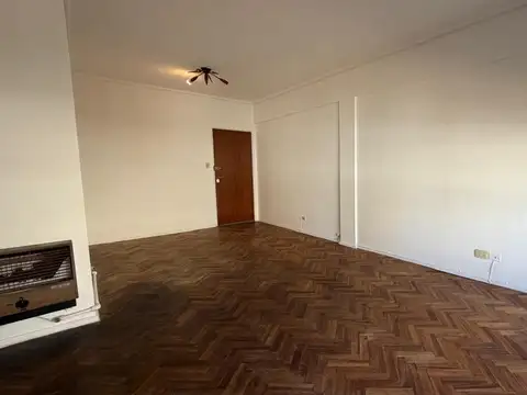 Departamento en Alquiler en Moron Sur, $ 830.000