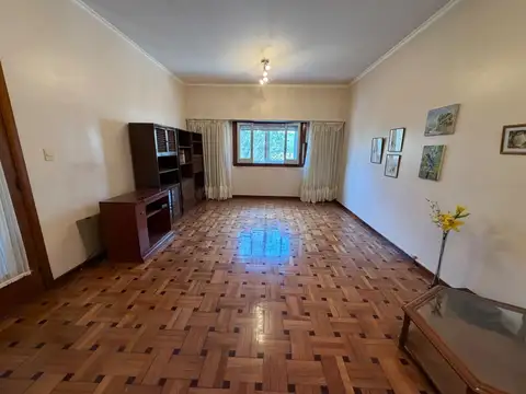 Depto Tipo Casa en Venta con 1 cocheras
