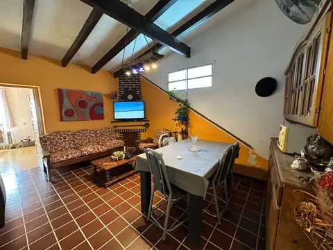 VENTA PH CENTRO CARLOS PAZ. 3 DORM , AMPLIO PATIO.