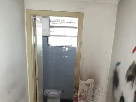 Local en Alquiler en Quilmes, $ 350.000