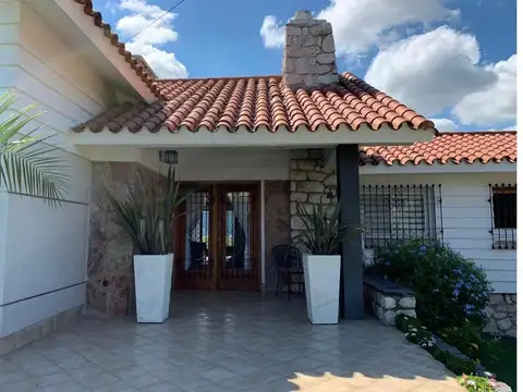 Casa en Venta en Villa Carlos Paz, USD 399.000