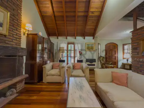 15 entre 474 y 476 , Piso 0