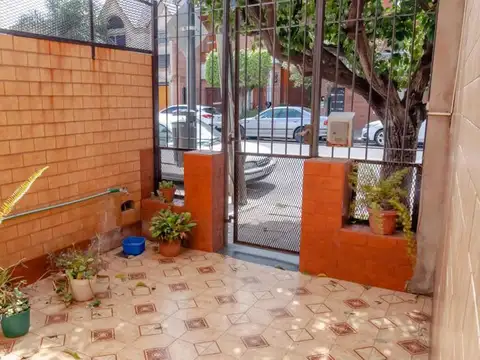 Casa 6 ambientes con 3 baños