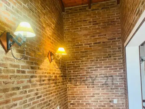 Casa en Venta con 1 cochera