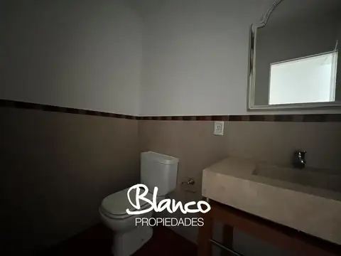Departamento 4 ambientes con 3 baños