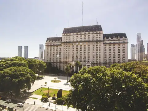 Avenida Paseo Colón 200
