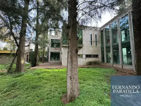 Julián Balbín 2400