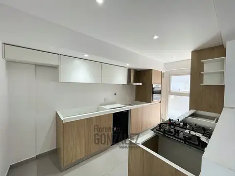 SEMIPISOS DE 4 AMBIENTES CON BALCON ATERRAZADO