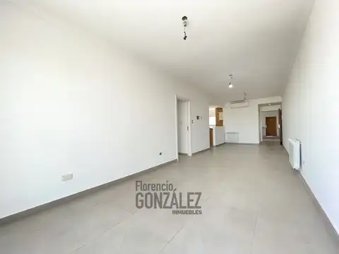 SEMIPISOS DE 4 AMBIENTES CON BALCON ATERRAZADO