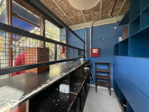 Local en Alquiler, Olavarría 848 - Galería La Boca