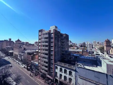 Más de 1.900 m² en la Av. Vélez Sarsfield – Venta Exclusiva