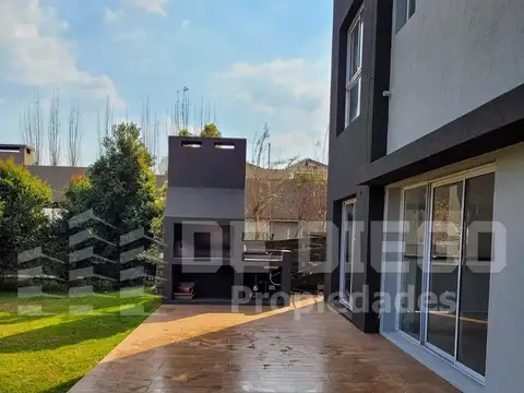Casa en Venta al Suroeste