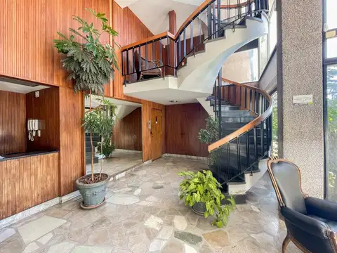 Departamento 6 ambientes con 1 baño