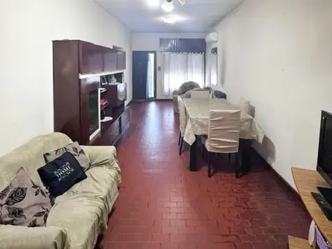 Depto Tipo Casa en Venta de 3 ambientes