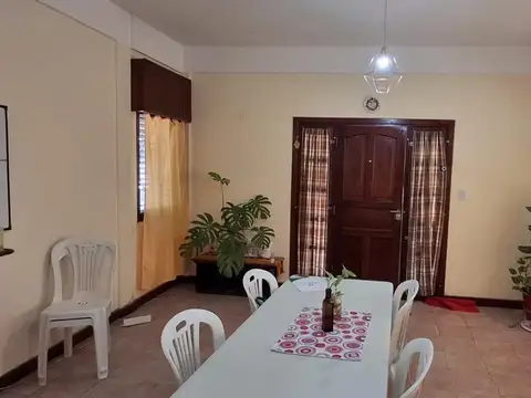 Casa en Alquiler en Guernica, $ 700.000