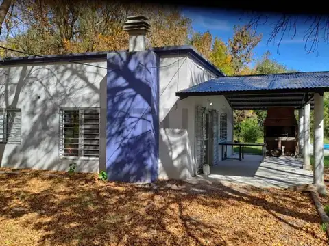 Casa 3 ambientes con 1 baño