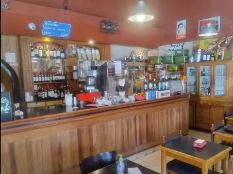 VENTA DE LOCAL CON TERRAZA EN VILLA GENERAL MITRE