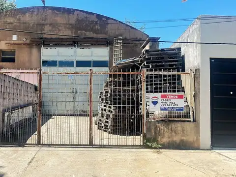 Venta de Galpón deposito en centro de Florida