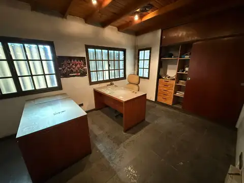 Galpon en Venta 45  mts Fondo