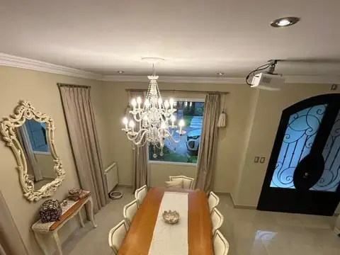 Casa en Venta de 4 dormitorios