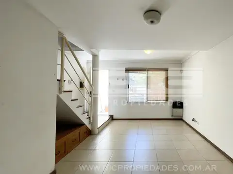 Depto Tipo Casa en Venta en Carapachay, USD 165.000