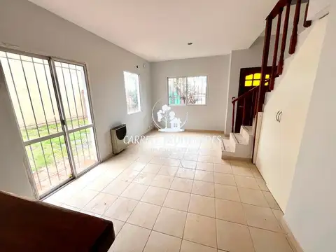 Casa 3 ambientes con 2 baños