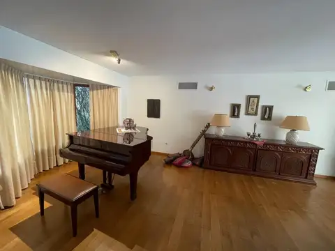 Casa en Venta de 5 dormitorios