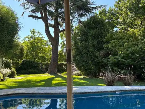 Casa en Venta en Acassuso Barrio Parque Aguirre, USD 1.380.000