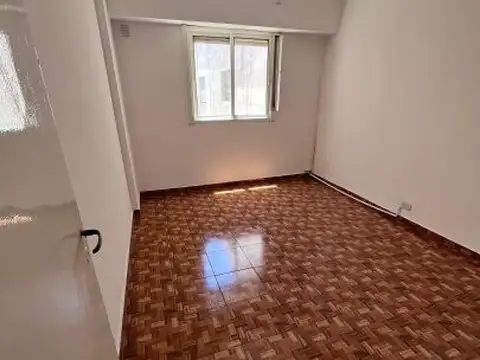 Departamento en Alquiler en Haedo Sur, $ 650.000