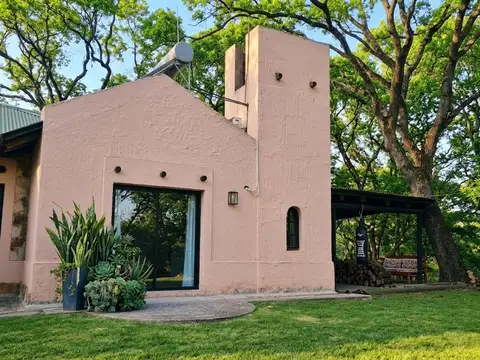Casa en Alquiler con 1 cochera