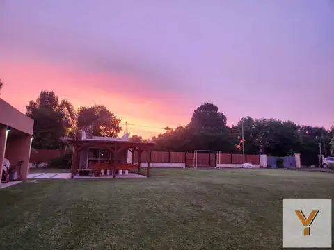 Quinta en Venta - 4 Dormitorios 1 Baño - 1275mts - Escobar