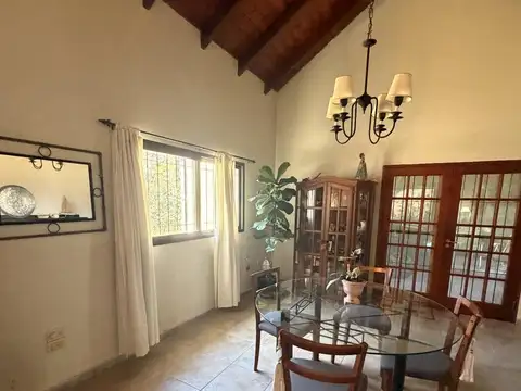 Casa en Venta al Este