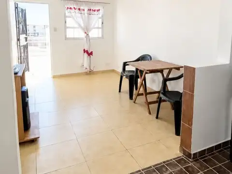 Depto Tipo Casa 3 ambientes con 1 baño