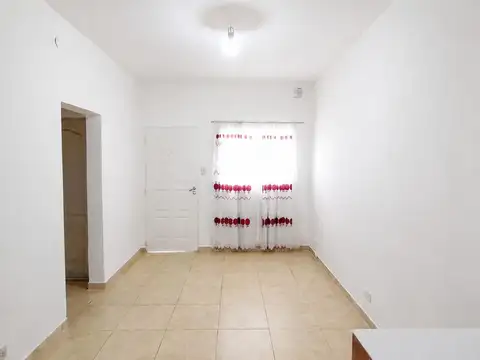 Depto Tipo Casa en Venta con 1 cocheras