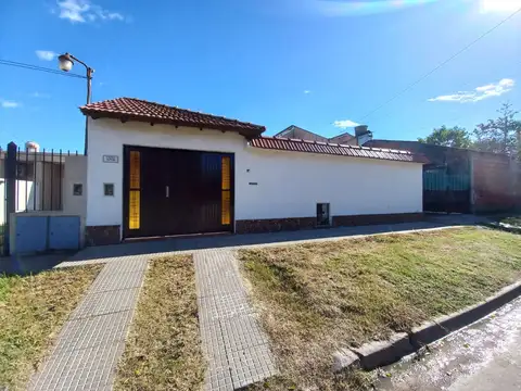 Maestra Muñoz 1700