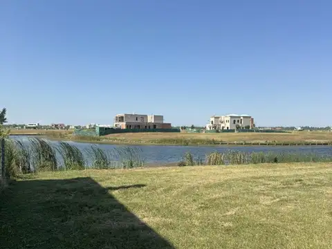 Terreno en Venta en Puertos - Barrio Amarras, USD 260.000