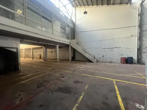 Galpon en Venta 17  mts Frente